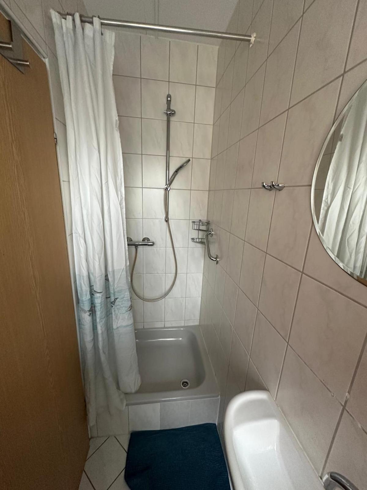 City Center - 4 Room Apartment With Kitchen And 2 Bathrooms Núremberg Exterior foto